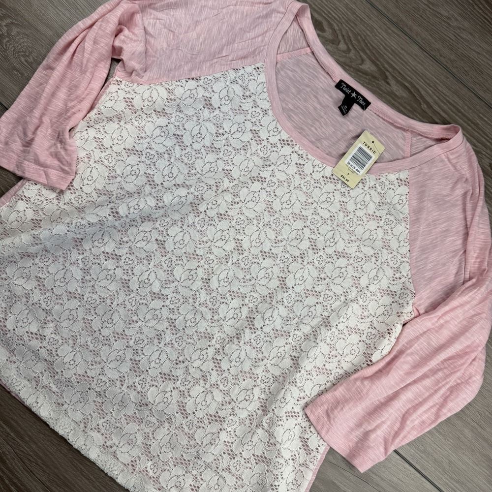 Torrid Twist Tees Women's 3/4 Sleeve Lace Floral Top Pink White Size‎ 0 New